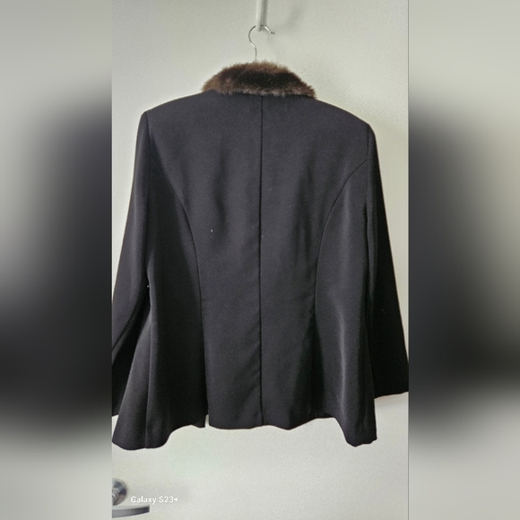 Jessica Howard Blazer vintage with full black synthetic leather buttons - Picture 4 of 4